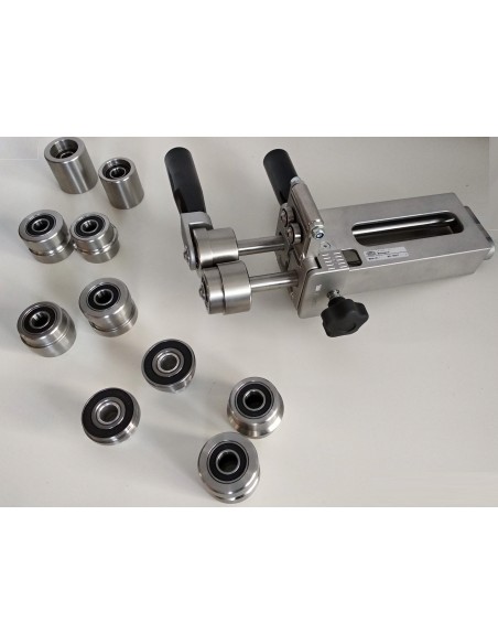 Rolling bender - replaceable sign wheels