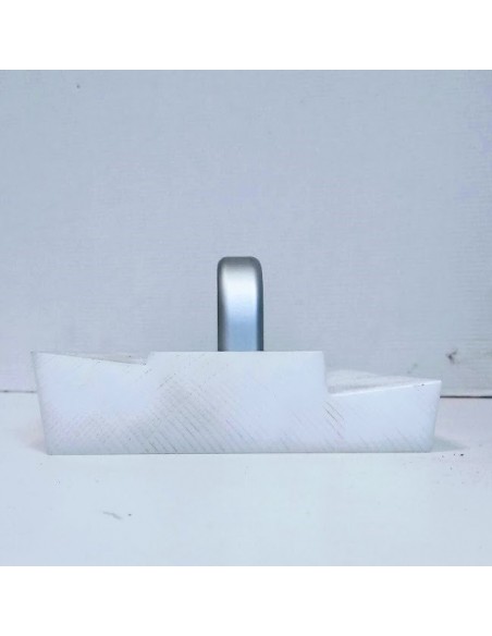 Plastic flounder with longitudinal milling