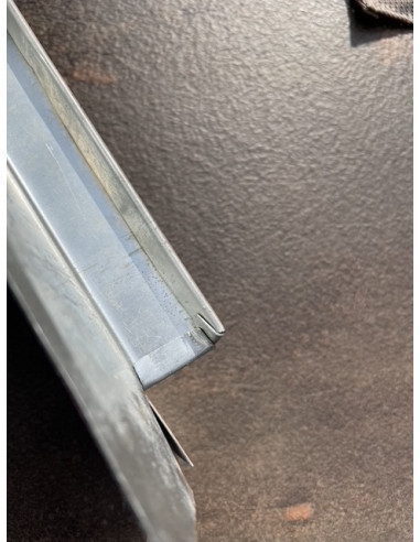 Notching tool on the table | 