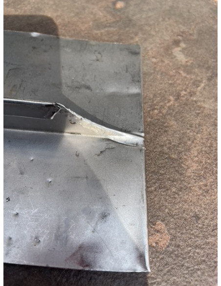 Notching tool on the table | 