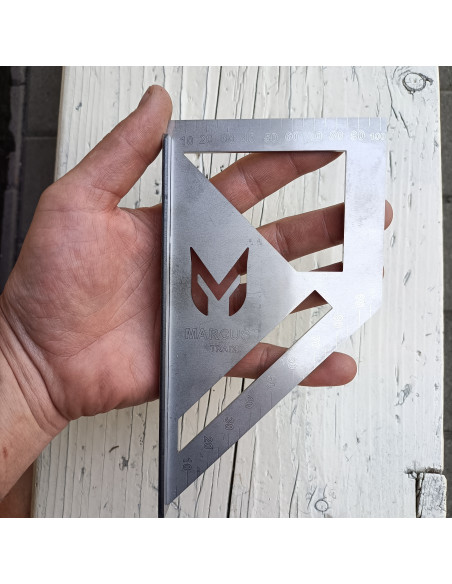 Uholnik MARCUS   22 cm | 