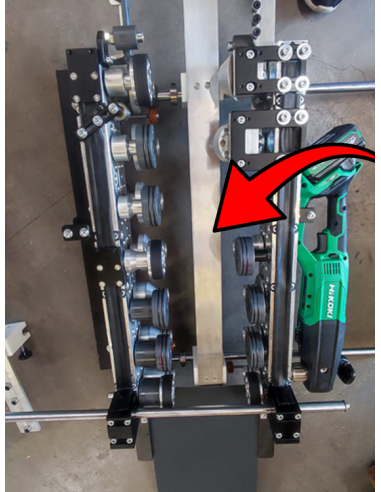 Profilovací stroj na akumulator | 