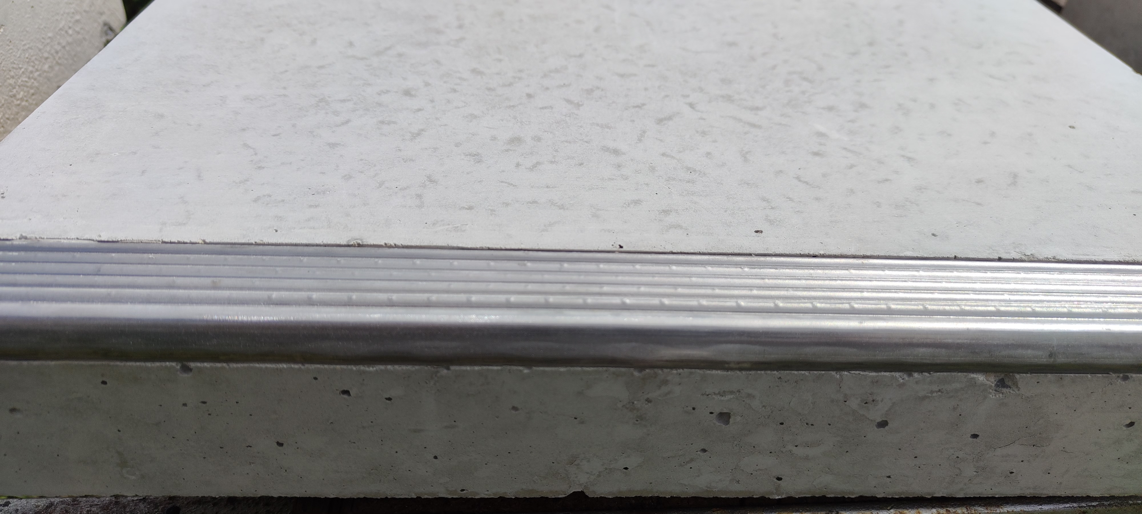 Stair edge profile for formwork fertigteil stair treppen